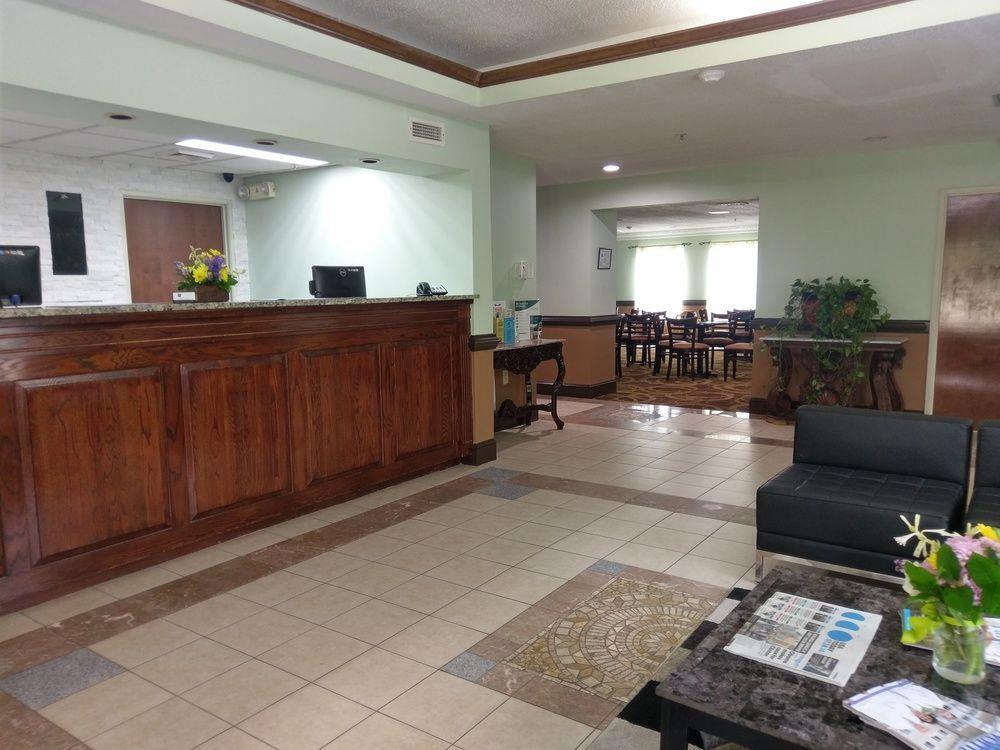 Quality & I-40 Hotel Clemmons